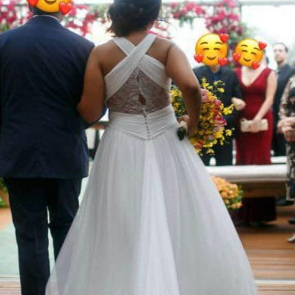 Pronovias Rimor Wedding Dress - Picture 5 of 10